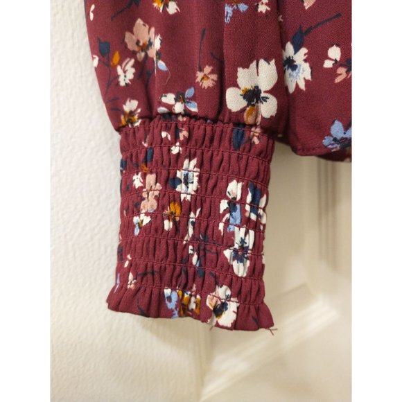 Socialite Burgundy Floral Blouse - Picture 4 of 7